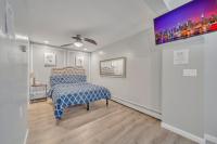 Private Suite Near DCU Center - Bed and Breakfast Worcester