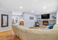 Modern Woods Pocono Cabin with Pool and Fire Pit - B&B Thornhurst