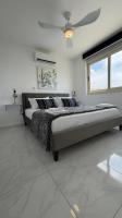 Modern Newly Renovated Penthouse Beautiful Views - Ferienwohnung Pégeia