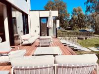 LAKE Villa Qbify - private lakeside living - eigener Strand - B&B Überlingen