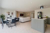 Luxury Marsh View Retreat with Parking - 4 Bed - Sleeps 10 - B&B Teynham