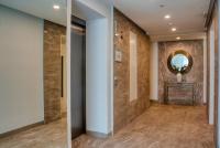 New! Luxury Central Complex with Pool Access & Sleeps 4 Ppl - B&B Gibilterra
