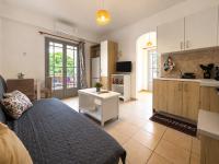 Anassa Salt - Beachside Stay with Balcony - B&B Stalís