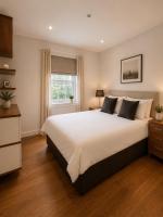 Luxury Brompton Square Apartment Opposite Harrods - B&B London