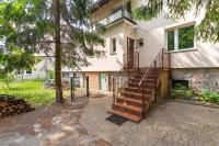 Przestronny Apartament dla 8 osób w Spokojnej Okolicy by Noclegi Renters - B&B Sopot