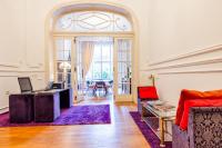 Family Room Streetview Luxuriuos Bathroom - B&B Bruselas