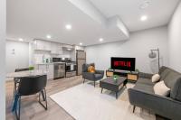 Stylish 1BR Guest Suite | Near UofA, Whyte & DT - B&B Edmonton