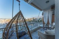 Salty Memories Marina Zeas, Piraeus Panoramic View Balcony - Bed and Breakfast Piraeus