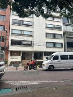 Leaving Season , Calle 85 - B&B Bogotá