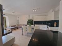 Parravicini Family Suite 3 Bedrooms - By the River & 5 min to Bernina Station - B&B Tirano
