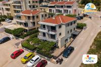 Gabrijel Apartments Makarska 2 - B&B Macarsca
