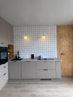 Modern apartment with forest view, close to the subway - Chambres d'hôtes Oslo