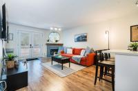 Dawson Haus - 2 Bedroom Condo in Collingwood - Bed and Breakfast Collingwood