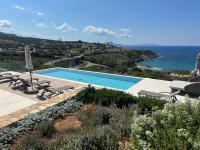 Villa Knossos 4 - Stunning View - B&B Geráni