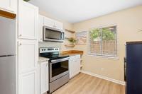 Renovated 2BR First Floor Forest Beach Condo - Bed and Breakfast Hilton Head