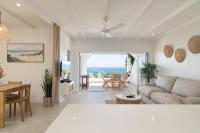Luxury Sunrise Seaviews at 7 Thira - Chambres d'hôtes Ballito