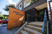Kmetova Residence - apartment with underground parking in the center of Košice - B&B Košice