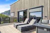 Moderne hus midt i Lofoten - Bed and Breakfast Ballstad