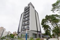 Apartamento 101 - Eixo · Studio c/ Garden Privativo e Cozinha Completa - B&B Curitiba