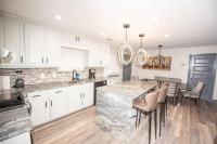 Spacious Dawsonville 4 bedrooms with 8 beds Sleeps 10 for Work crews and Large groups of friends and families - Chambres d'hôtes Dawsonville