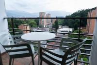 Moderno Apt, El Poblado cerca Provenza, AC, Vista, Wifi - Chambres d'hôtes Medellín