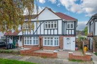 A wonderful and spacious house in a charming road - B&B Morden