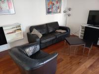 1 Bedroom with large Sunny Balcony - B&B Munich