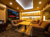 Gallery NICO Osaka Yao - Bed and Breakfast Yao