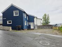 The Blue House 1833-1 | Gratis parkering|Sentralt - B&B Tromsø