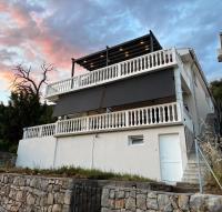 Apartmani Suzanna, apartman b - B&B Eraci