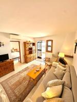 Stunning View Home with Garden & Pool in San Juan de Capistrano - B&B Nerja