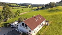Blütenlodge Allgäu - FeWo Falken - Bed and Breakfast Stiefenhofen