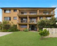 Light-Filled Apartment near Lighthouse Beach - Chambres d'hôtes East Ballina