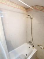 Tweepersoonskamer met Gedeelde Badkamer