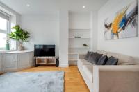 3-Bed Duplex Apt in Shepherds Bush Central London - B&B London
