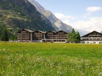 Kleine gemütliche Ferienwohnung in Täsch mit Alpenblick und Poolzugang - B&B Täsch