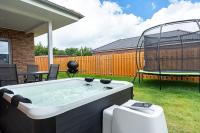 Sonne & Sand Strandnahes Ferienhaus mit Whirlpool, Sauna & Wallbox - B&B Büsum