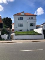 Stor lys lejlighed med terrasse og altan - B&B Elsinore