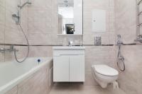 Stylish Loft Apartment with Free Parking - B&B Sumy