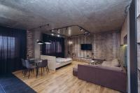 Stylish Loft Apartment with Free Parking - B&B Sumy