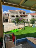 Apartments Fani - B&B Bol
