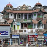 Umbrella Guest House - Palace Suite - Bed and Breakfast Madurai