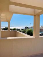Kostas luxury Sea-View apartments near Airport and Beach - B&B Artémida