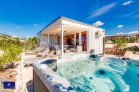 BUQEZ ECO RESORT - Villa 3 - Beautiful sea view - directly by sea - Chambres d'hôtes Drage
