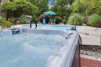 Private Pool Hot Tub Pickleball Farm Private Gym Pond - Ferienwohnung Irmo
