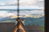 Two-Bedroom Apartment with Mountain View