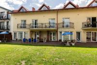 Apartamenty Kaletówka Karwia przy plaży - Bed and Breakfast Karwia