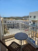 Mellieha Seaview Apartment next to Ghadira Bay - B&B Is-Sellum