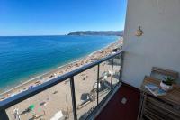 -Luxury Sea View Apartment- Beachfront Escape - B&B Savona