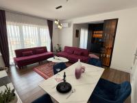 Ana's Luxury Apartment - Ferienwohnung Pristina